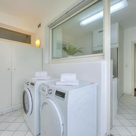 Residenza Parco Carona - Happy * Lugano