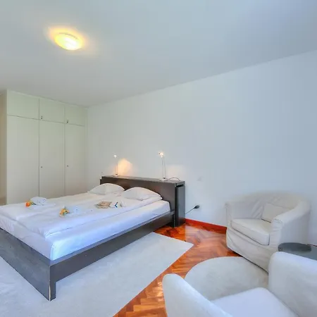 Residenza Parco Carona - Happy * 盧加諾