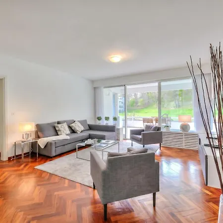Residenza Parco Carona - Happy Apartment Lugano