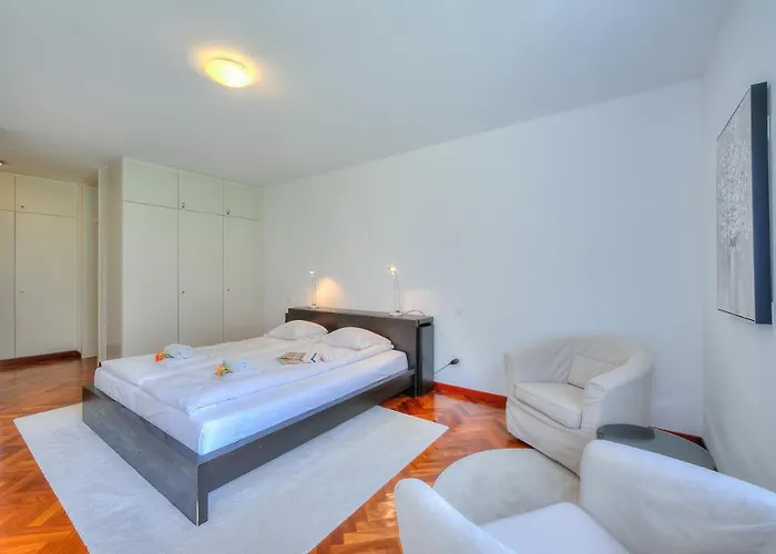 Residenza Parco Carona - Happy * Lugano